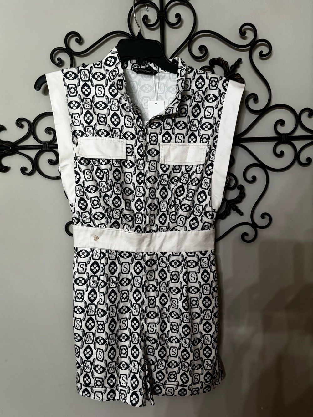 Ladies Romper Size Small NWT